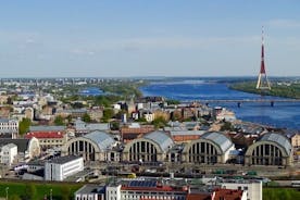 Rigaer Zentralmarkt und Verkostungstour auf der Aussichtsplattform der Wissenschaftsakademie