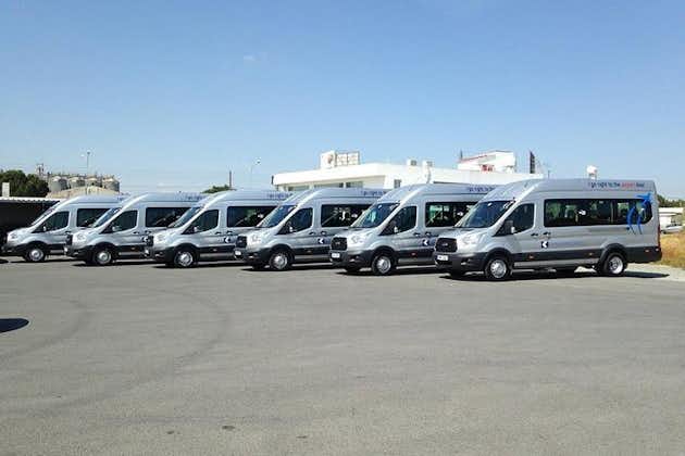 Gemeinsamer Shuttle-Transfer von Hotels zum Flughafen Paphos