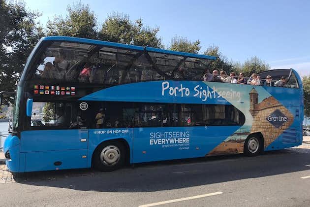 Experiência de ônibus hop on hop off do Porto Sightseeing