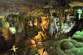 Tropical Coast & Nerja Caves Dagsferð með hádegismat frá Granada