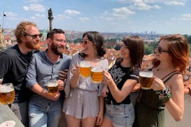 Visite du château de Prague et des pubs avec boissons incluses