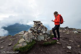Small-Group Hiking Tour from Tromsø