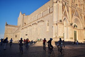 Orvieto by Evening: Liten grupp e-cykeltur med middag