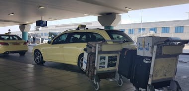 Piraeus Port & Marriott Transfer till flygplatsen med Mercedes-Benz E Class Wagon