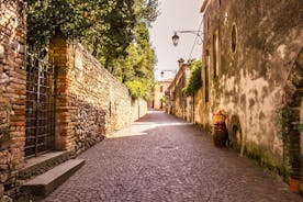 Van Abano Montegrotto Tour naar het middeleeuwse dorp Arquà Petrarca