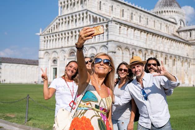 小グループまたはプライベート向けのフードテイスティング付きのピサ観光と軽食ツアー