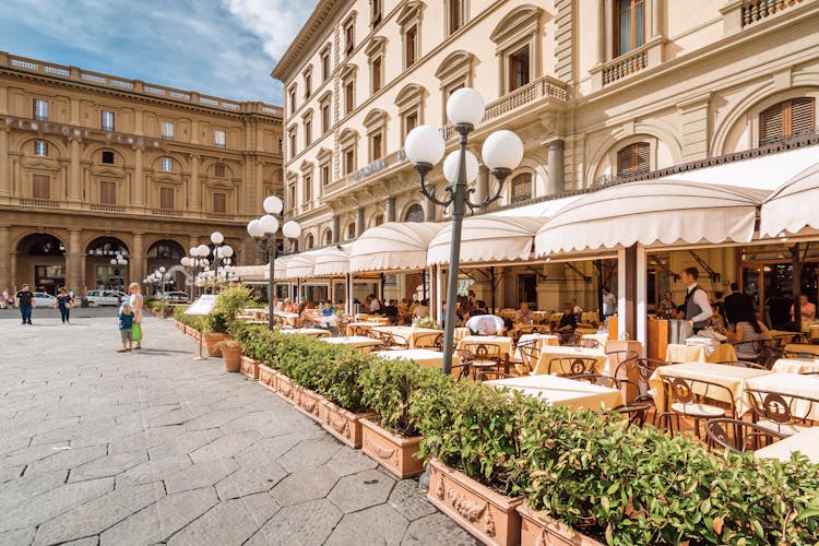 Photo of Summer street cafe on Piazza della Repubblica in Florence, Toscana province, Italy.