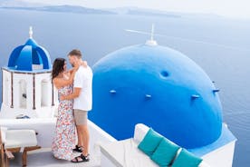 Santorini 2 hours Private Photo-shoot with a professional photographer 