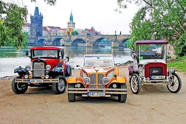 1 hour Old timer Convertible Prague Sightseeing Tour