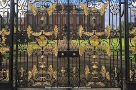 The Victoria & Albert Museum & Kensington: Private Half-Day Tour