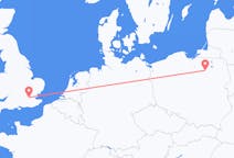 Flyreiser fra London, England til Szymany, Szczytno fylke, Polen