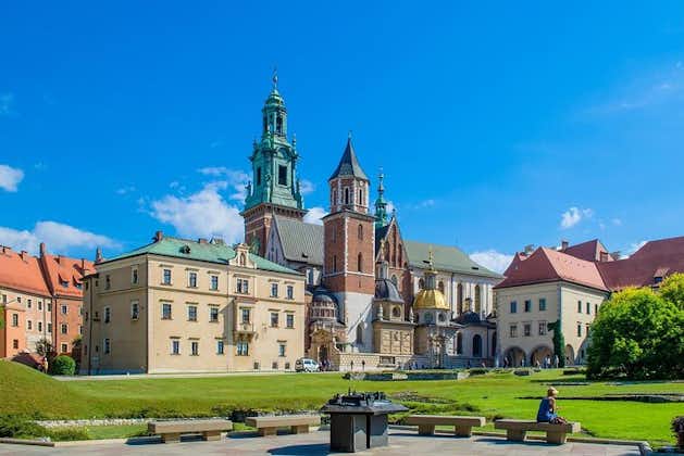 Privat transfer från Budapest till Krakow med 2 timmar för sightseeing