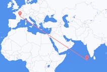 Flights from Dharavandhoo, Maldives to Clermont-Ferrand, France