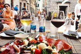 Montenegro: Private Kotor Walking Tour with Food and Wine