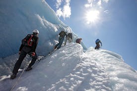 Tour guidato privato di un giorno all'Hardanger e al ghiacciaio Folgefonna - incl Blue Ice Hiking