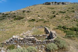 Vlora ontdekken en bezoek aan Archeologisch Park Amantia dagtour