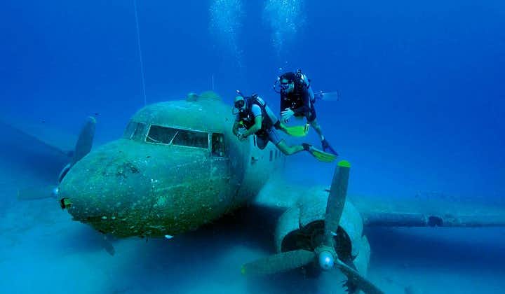卡斯的水肺潜水认证潜水员包括。所有设备