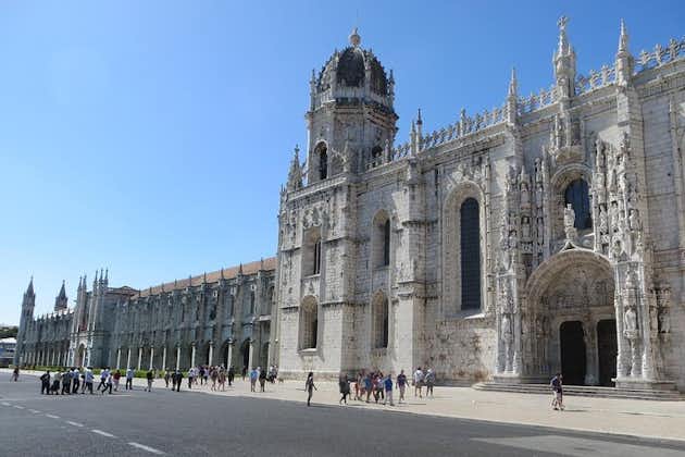 Rundtur i Lissabon. Möt lokalbefolkningen traditioner och monument och besök gammalt och nytt