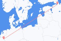 Fly fra Sankt Petersborg til Maastricht