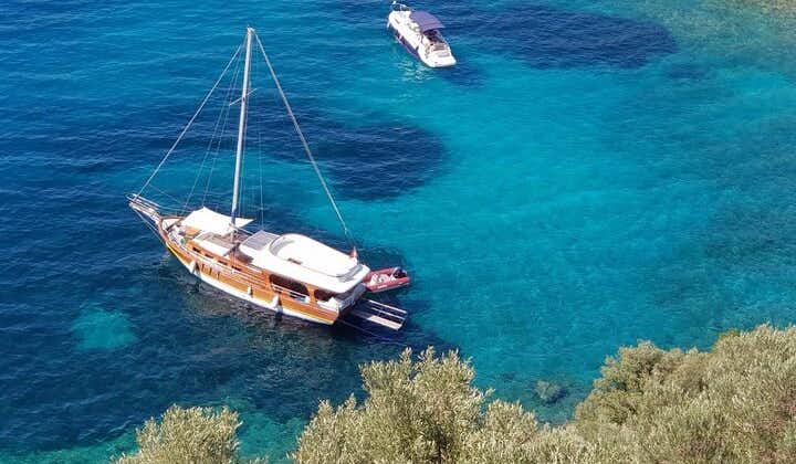 Marmaris and Icmeler Private Full-Day Boat Trip with Lunch