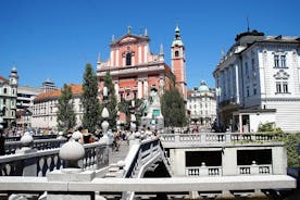 Kiirehdi ja vieraile Bled-järvellä yksityisellä kiertueella - Ljubljana