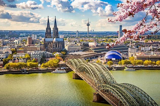 Best of Cologne in 1-Day Private Guided Tour with Transport 