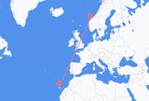 Flights from San Sebastián de La Gomera, Spain to Ålesund, Norway