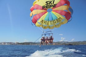 带有高清视频选项的伊维萨岛帆伞运动
