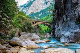 游览Peja和Rugova峡谷