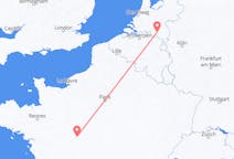 Flyreiser fra Tours, Frankrike til Eindhoven, Nederland