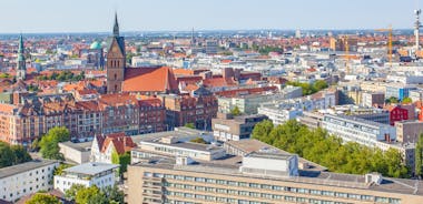 Photo of panorama of New City Hall in Hannover in a beautiful summer day, Germany.