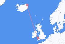 Flüge von der Stadt Egilsstaðir in die Stadt Newquay