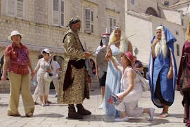 Tour Il Trono di Spade con crociera a bordo del Karaka e tour a piedi di Dubrovnik