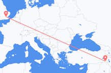Flights from Hakkâri to London