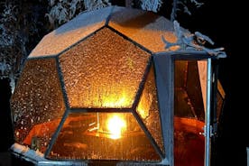 Jantar PRIVADO em iglu de vidro sob a aurora boreal
