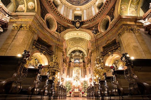 비엔나의 성 베드로 교회에서 크리스마스와 새해 콘서트
