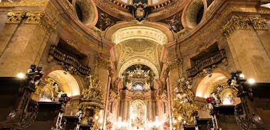 비엔나의 성 베드로 교회에서 크리스마스와 새해 콘서트