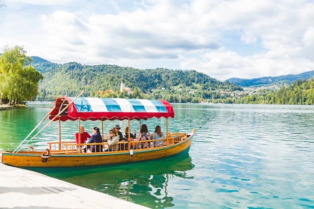 Lac de Bled et grotte de Postojna en une journée | Voyage privé au départ de Ljubljana