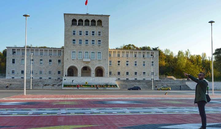 Recorrido de la historia comunista de Tirana y comida callejera