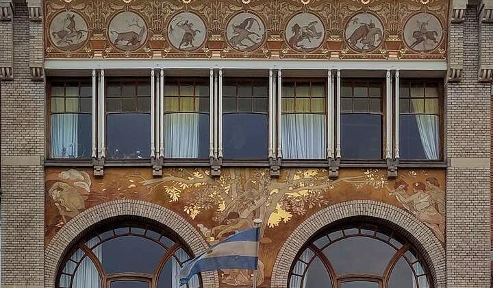2-Hour Walking Tour in Brussels: Fall and Rise of Art Nouveau