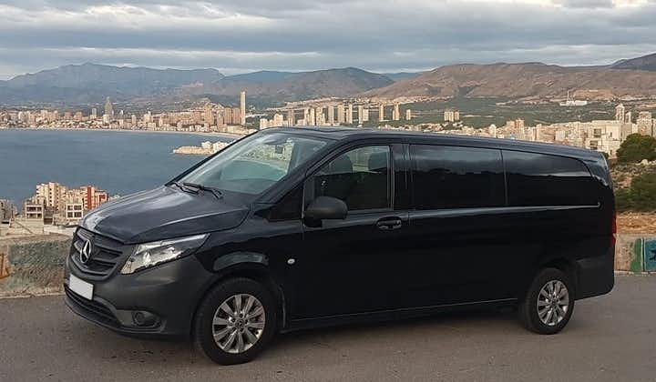 Privé transfer Alicante Airport naar Benidorm in minibus Max 6