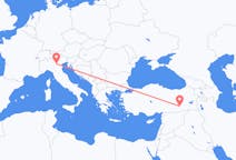 Flug frá Diyarbakir, Tyrklandi til Verona, Ítalíu