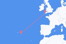 Fly fra Ponta Delgada til Newquay