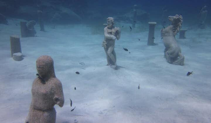 Scopri le immersioni subacquee per principianti a Protaras. Inc Foto