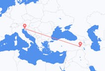 Vluchten van Van, Turkije naar Triëst, Italië