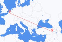 Flyreiser fra Mus, Tyrkia til Lille, Frankrike