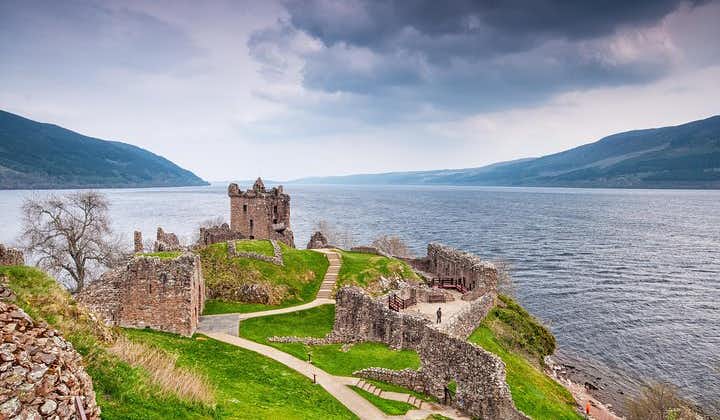 Loch Ness des Highlands et champ de bataille de Culloden depuis Inverness