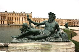 Versailles Palace, Gardens, Trianon & Grand Canal Park Multiple Option Tour
