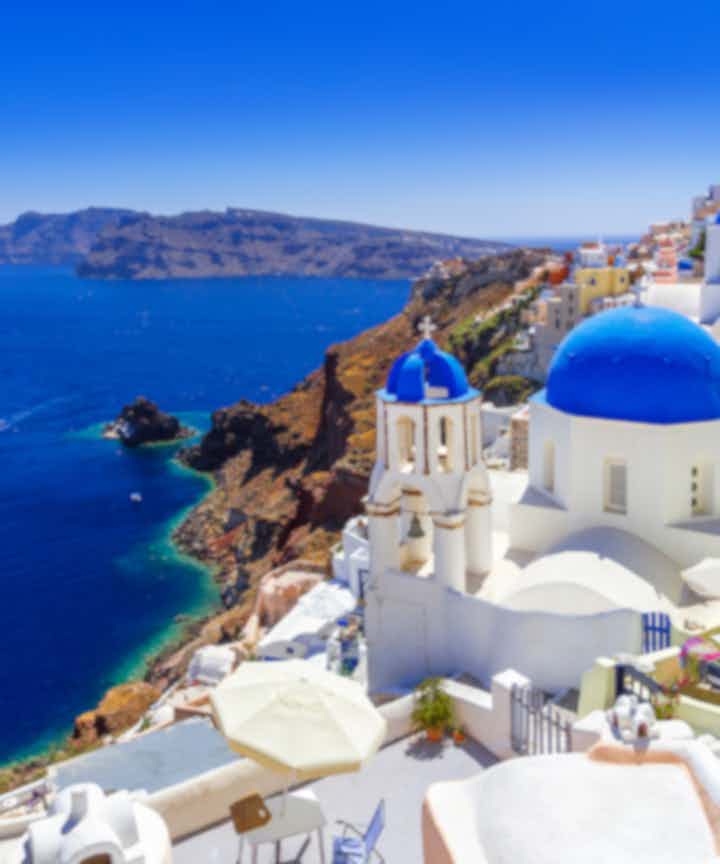 Best beach vacations in Oia, Greece