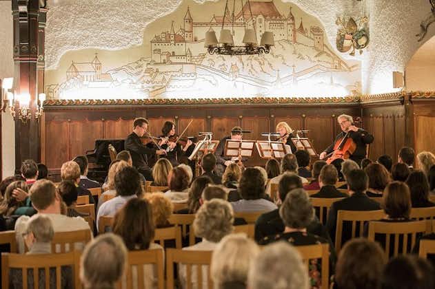 Melhor do concerto de Mozart no Fortress Hohensalzburg com cruzeiro no rio